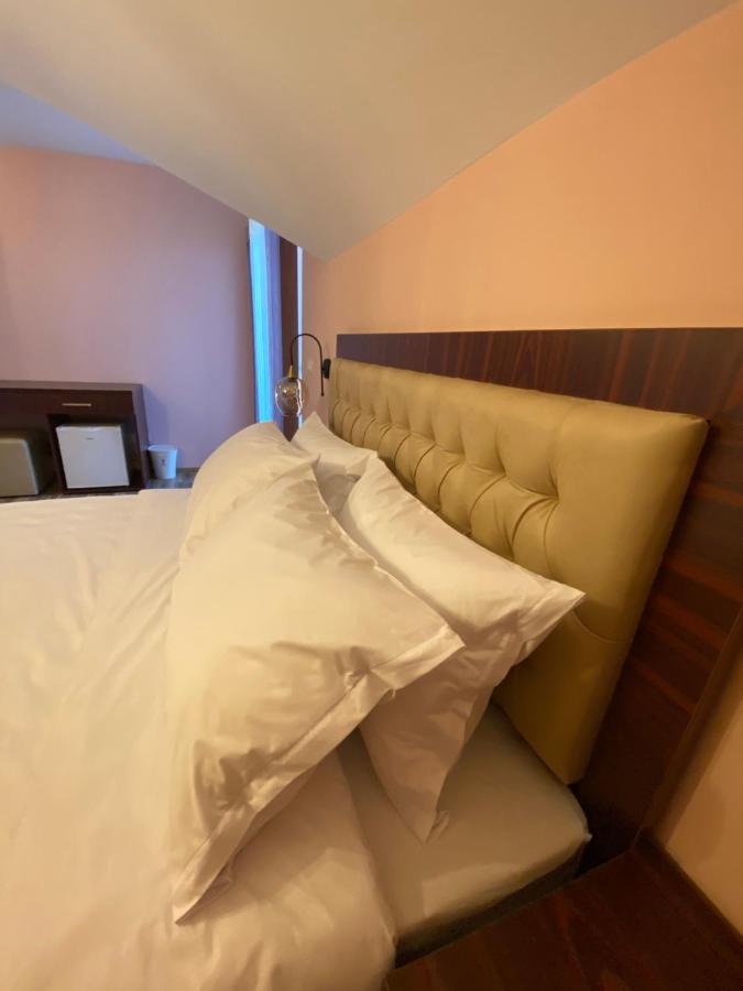 Hotel Kolonja'S Debar Eksteriør bilde