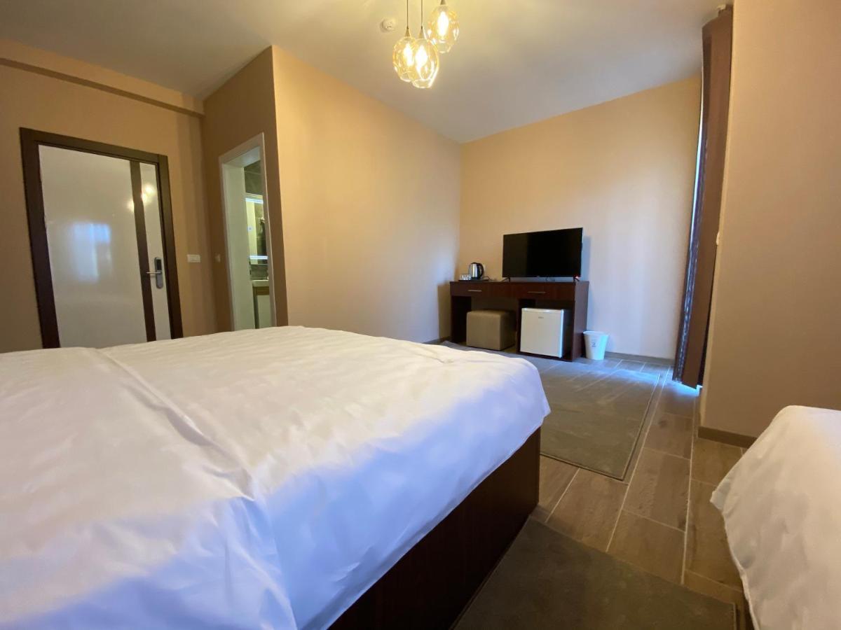 Hotel Kolonja'S Debar Eksteriør bilde